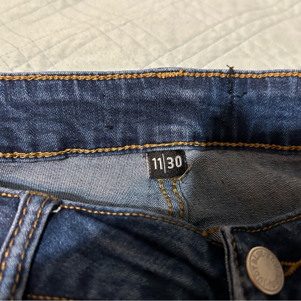 Distressed Blue Jeans - Picture 3 of 6